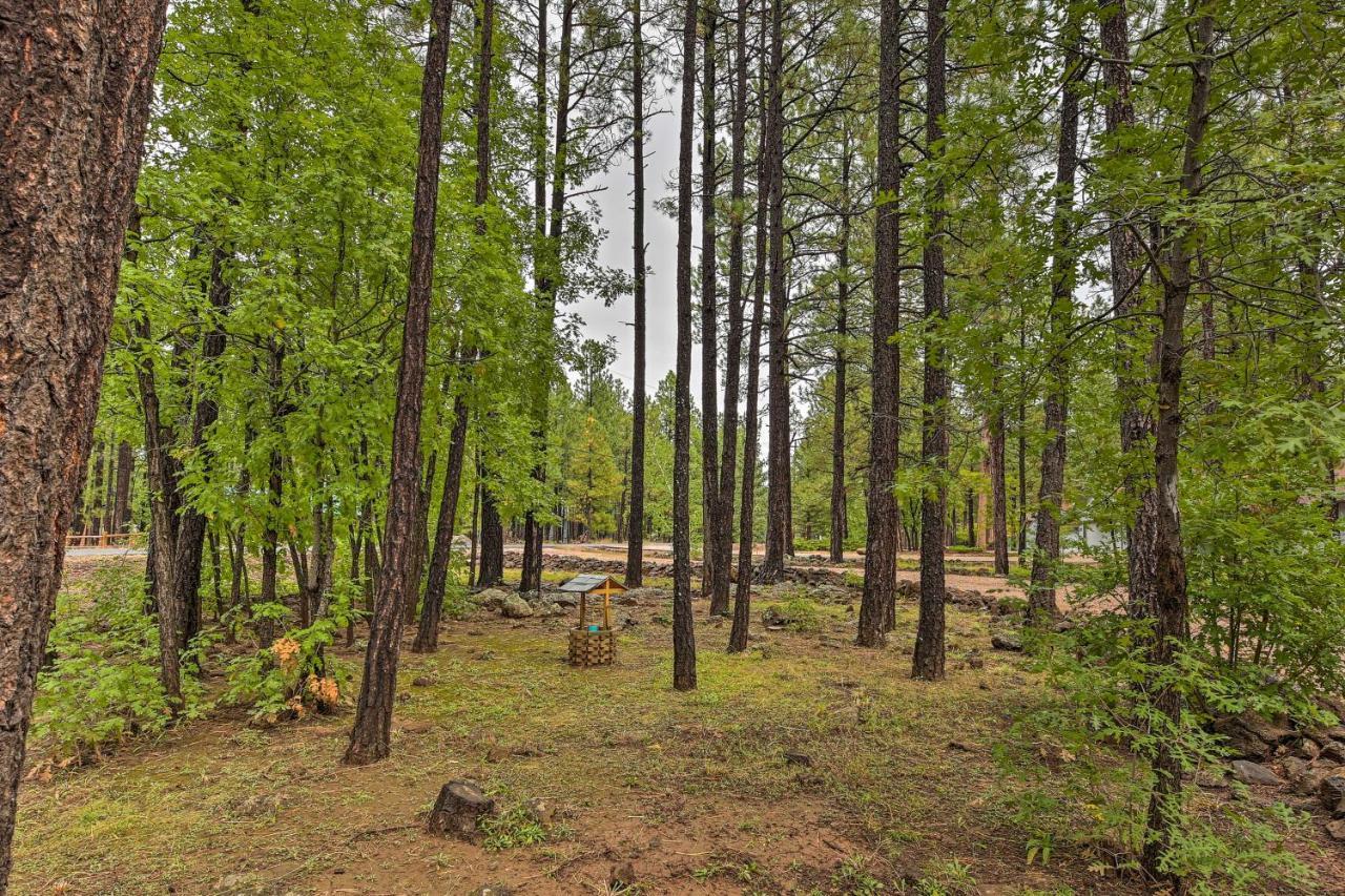Lush Pinetop Retreat With Large Deck And Wooded Yard! Εξωτερικό φωτογραφία