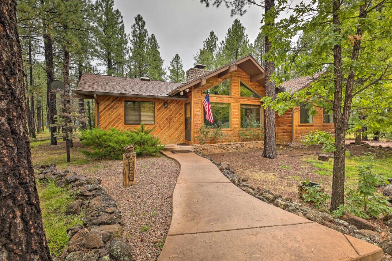 Lush Pinetop Retreat With Large Deck And Wooded Yard! Εξωτερικό φωτογραφία